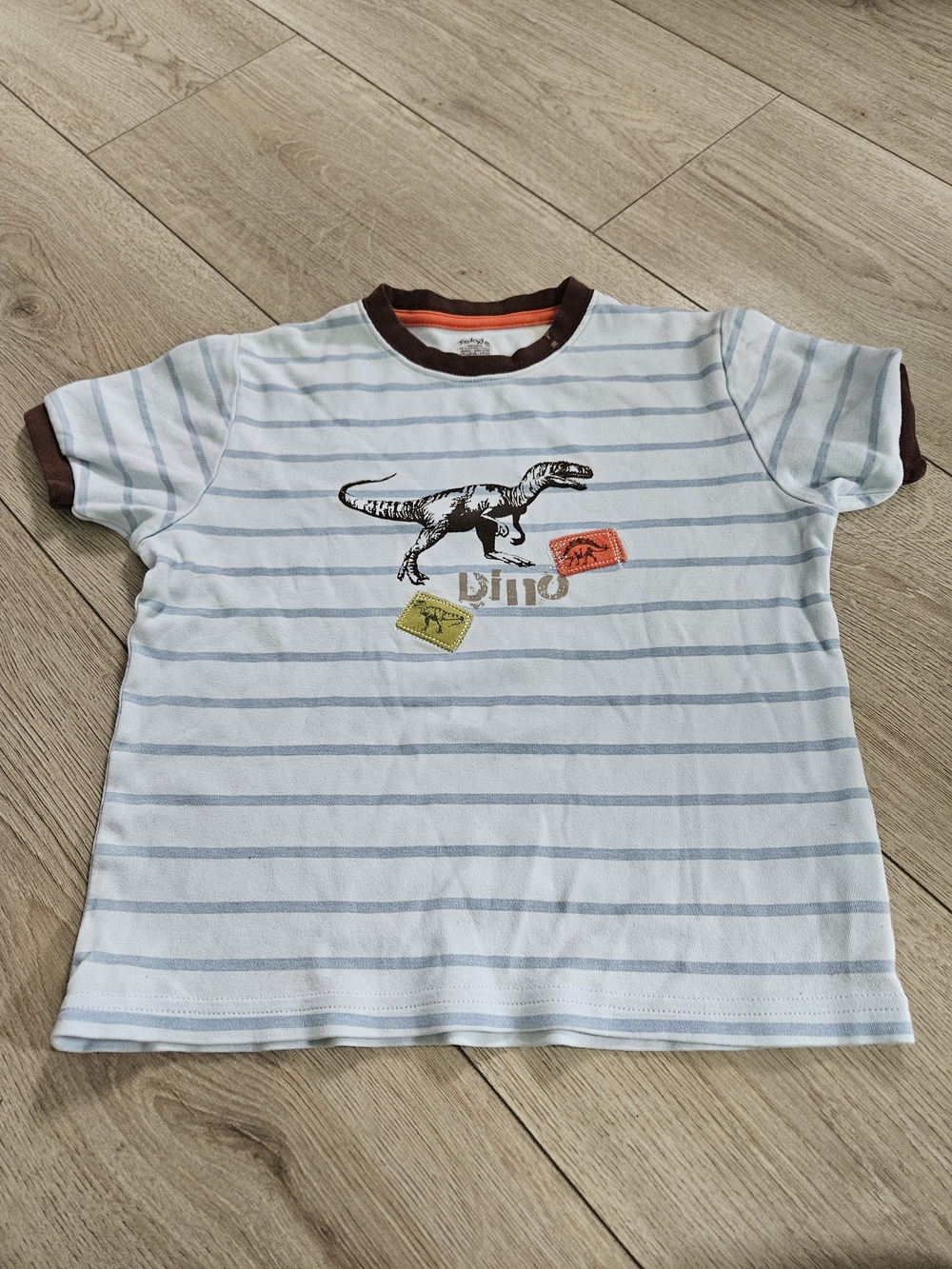 5/20$ Pekkle Boys Striped Dinosaur T-Shirt Size 6/6X Short Sleeve
